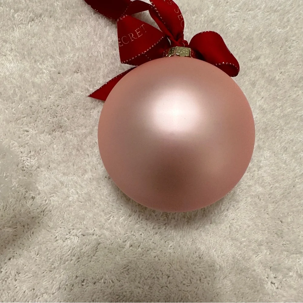 Victoria's Secret Limited Edition Collectable Christmas Victoria Ornament